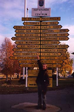 [Bergmark in the center of the world: Haparanda!]